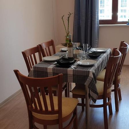 Family Holiday Apartments Breez 1 Varna Extérieur photo