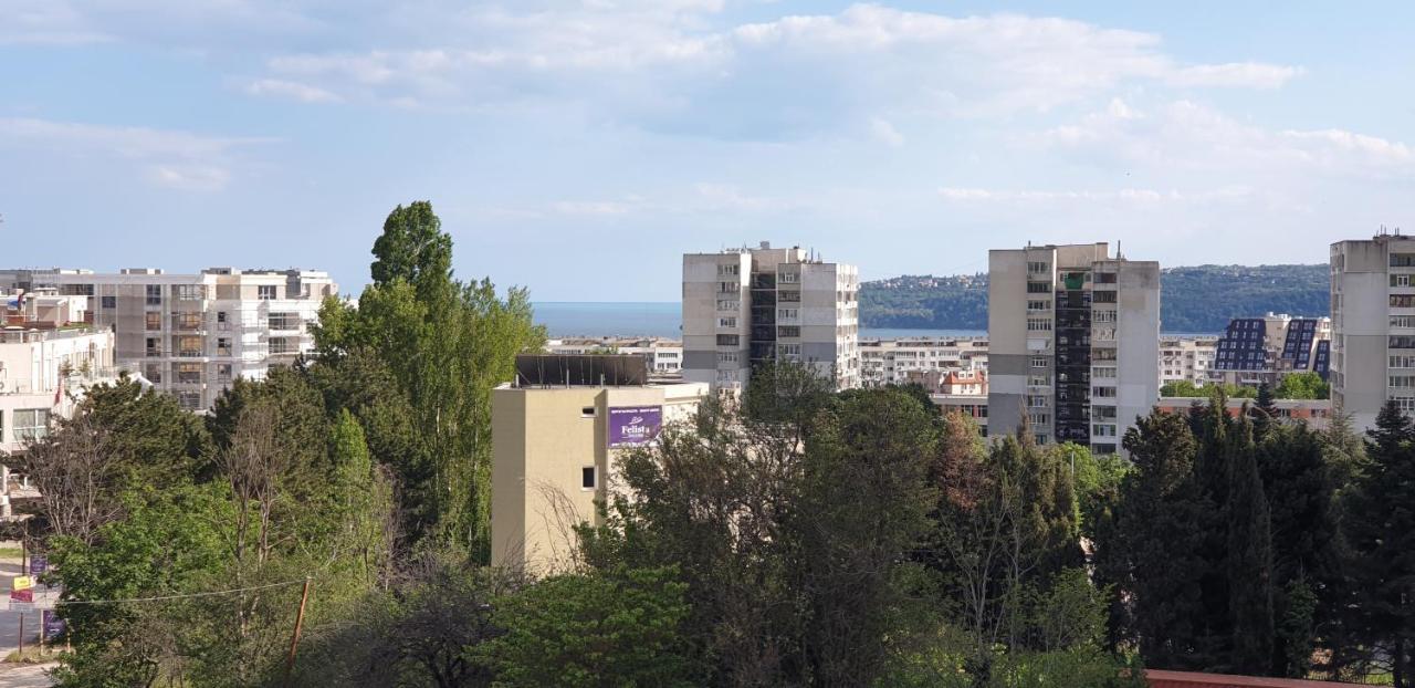 Family Holiday Apartments Breez 1 Varna Extérieur photo