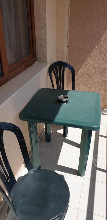 Family Holiday Apartments Breez 1 Varna Extérieur photo
